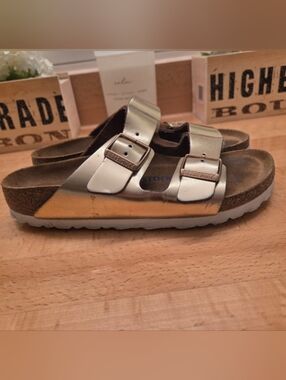 Birkenstock Arizona Womens Sandals Soft Footed Metallic Copper  Leather Size 36